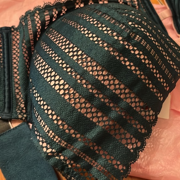 Victoria’s Secret Very Sexy Lightly Lined Lace Push Up Bra 34DD Matching Set M - Picture 9 of 11